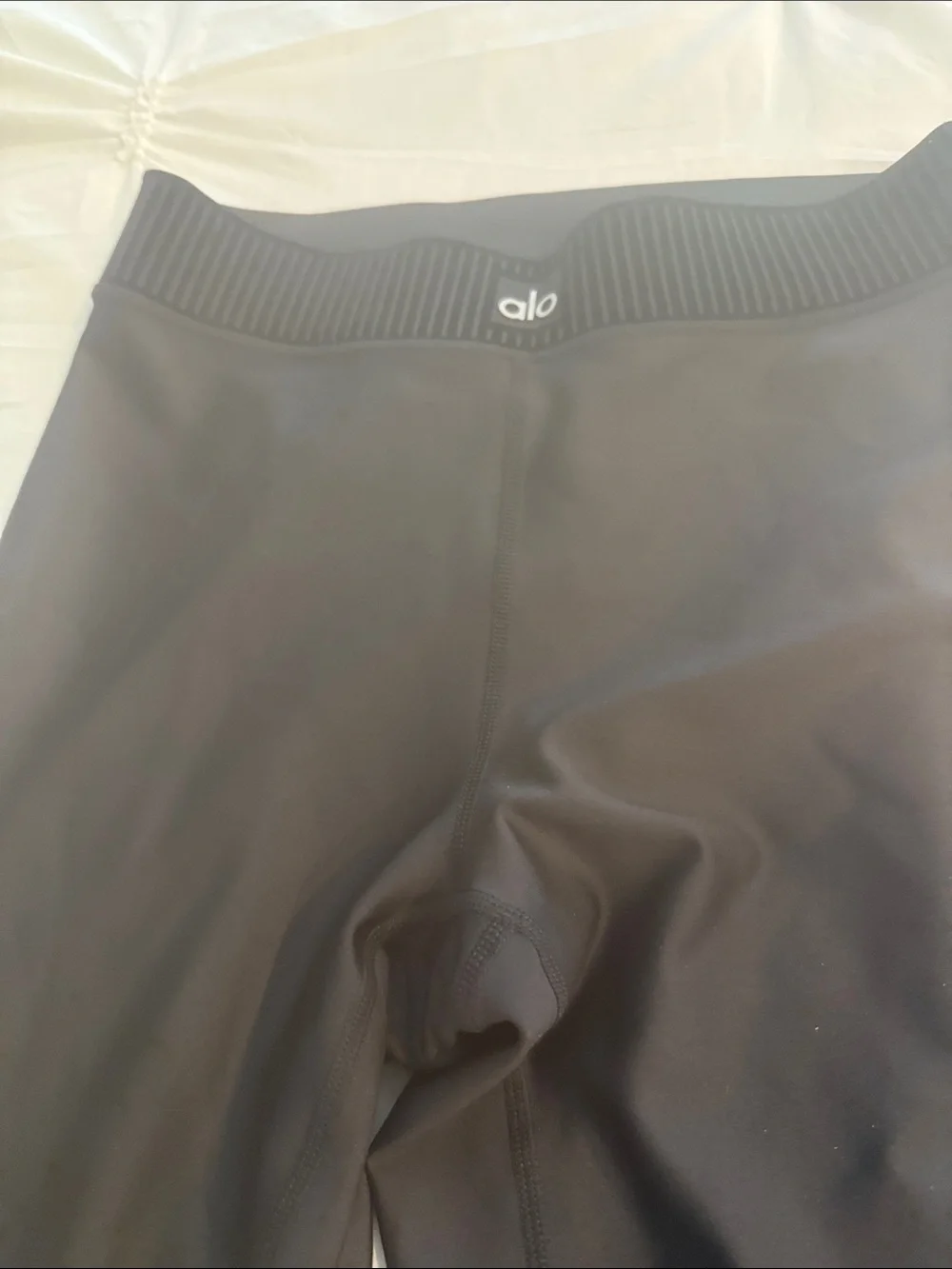 ALO Yoga Black High-Waist Leggings NWT